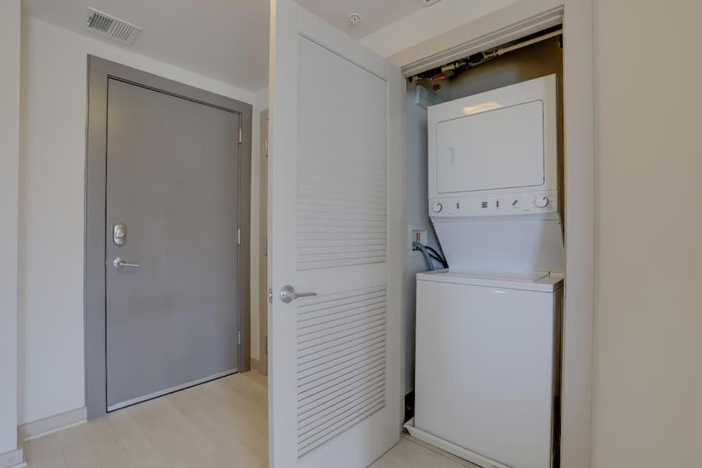 Wonderful 2Br Apartment At Crystal City Arlington Exterior foto