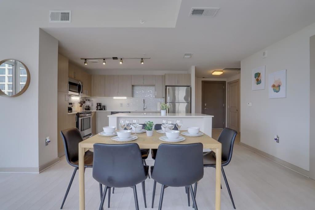 Wonderful 2Br Apartment At Crystal City Arlington Exterior foto
