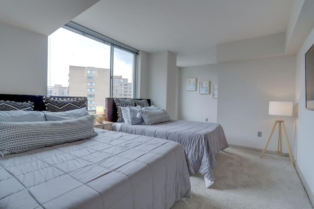Wonderful 2Br Apartment At Crystal City Arlington Exterior foto