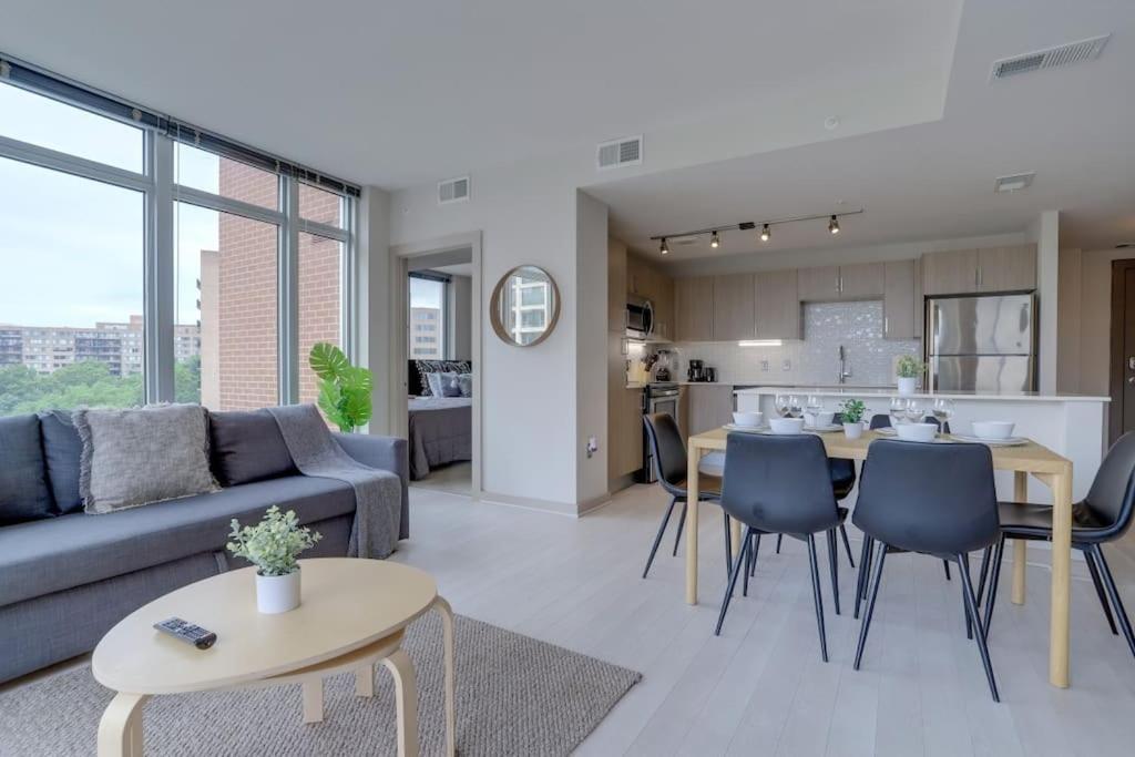 Wonderful 2Br Apartment At Crystal City Arlington Exterior foto